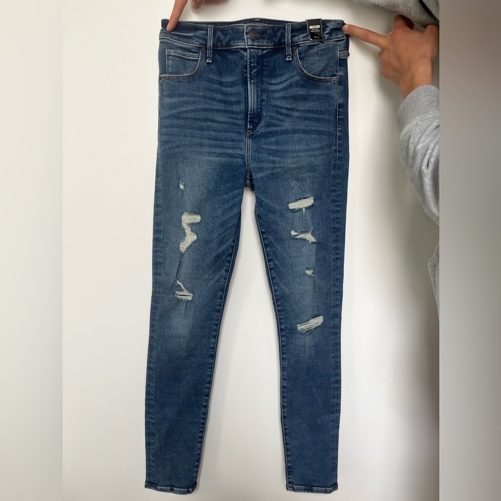 BNWT Abercrombie & Fitch Simone High Rise Super Skinny Jeans | Size 4/27.